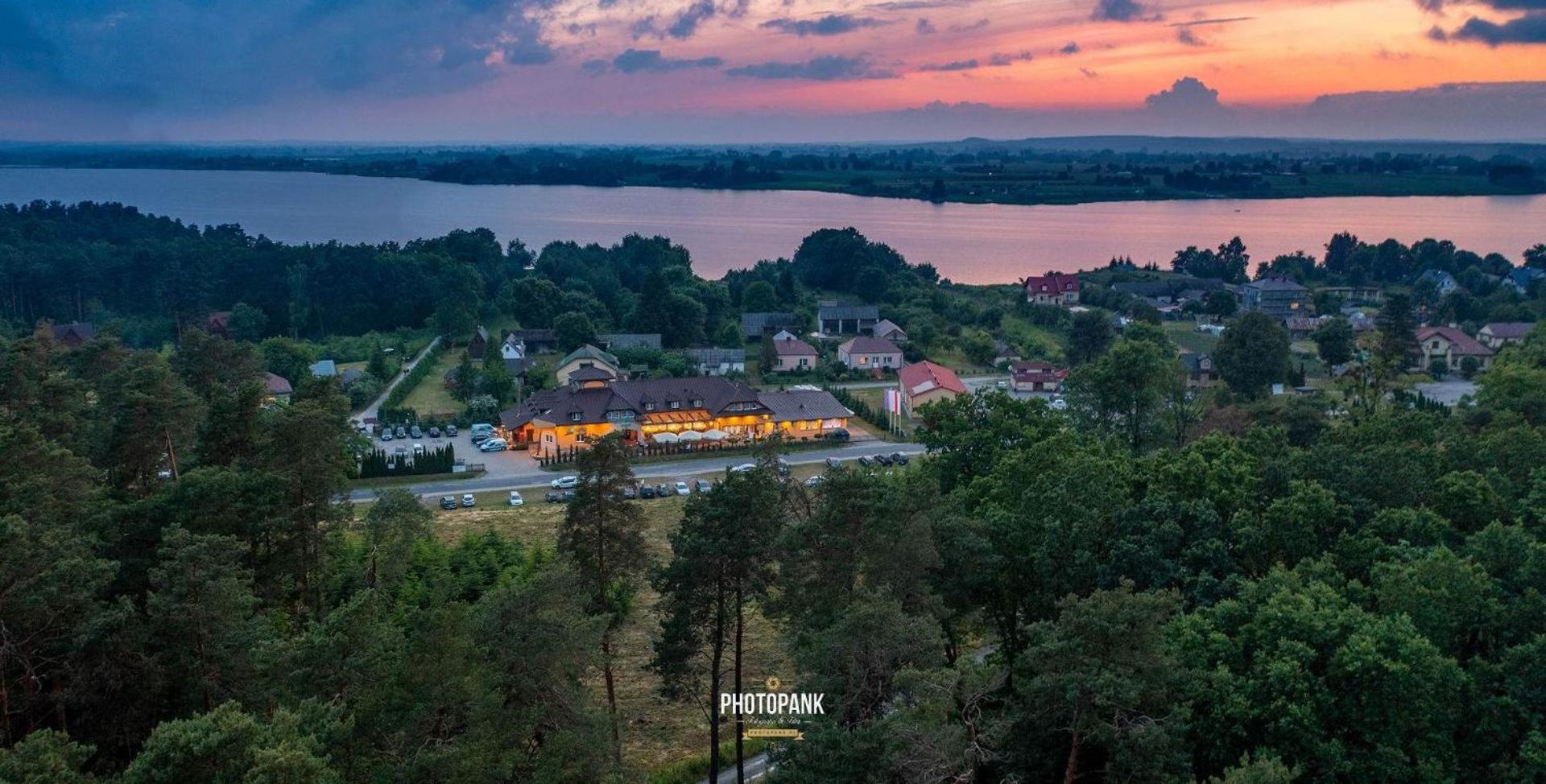 Hotel Marina Nielisz ภายนอก รูปภาพ