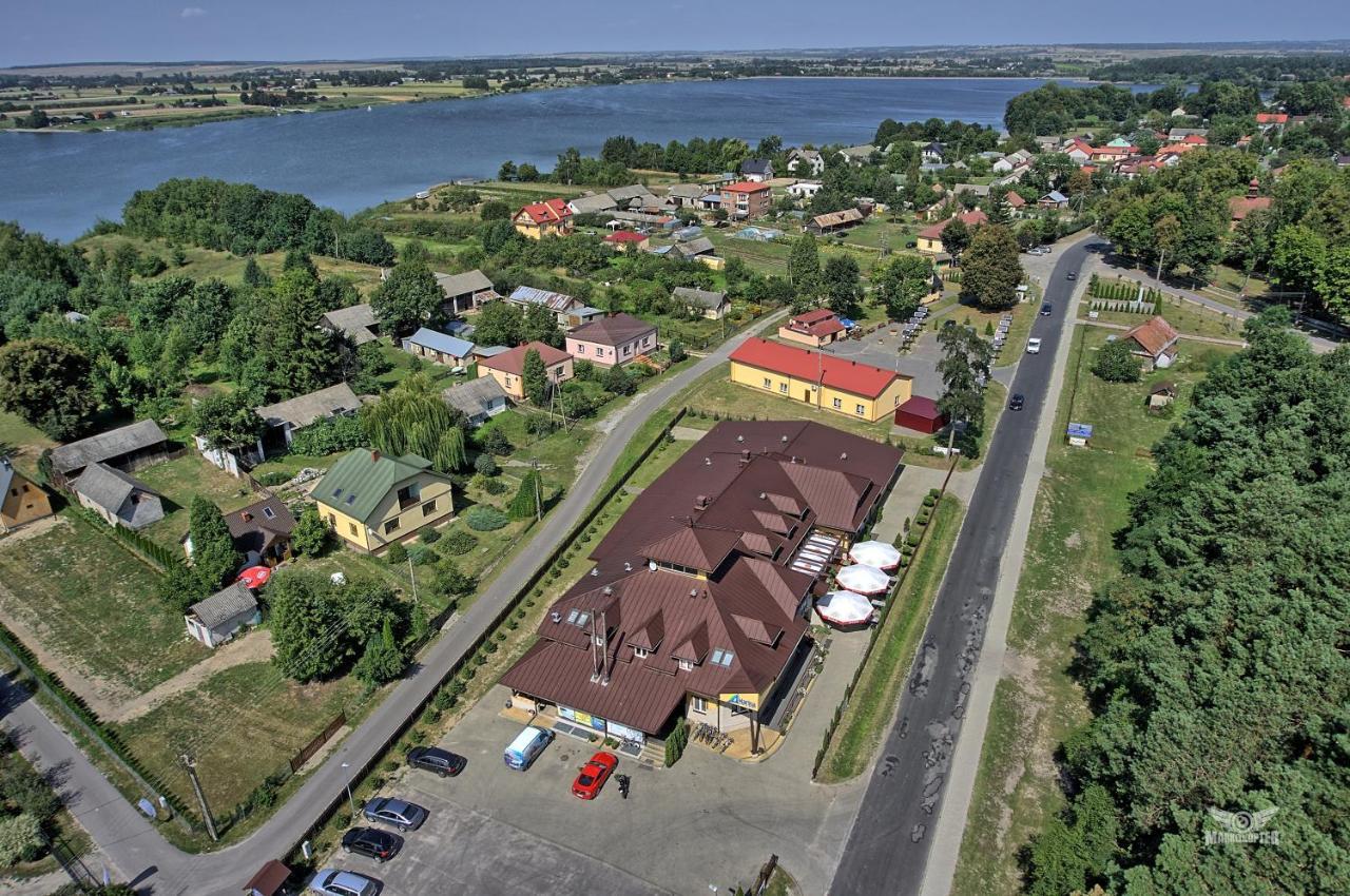 Hotel Marina Nielisz ภายนอก รูปภาพ