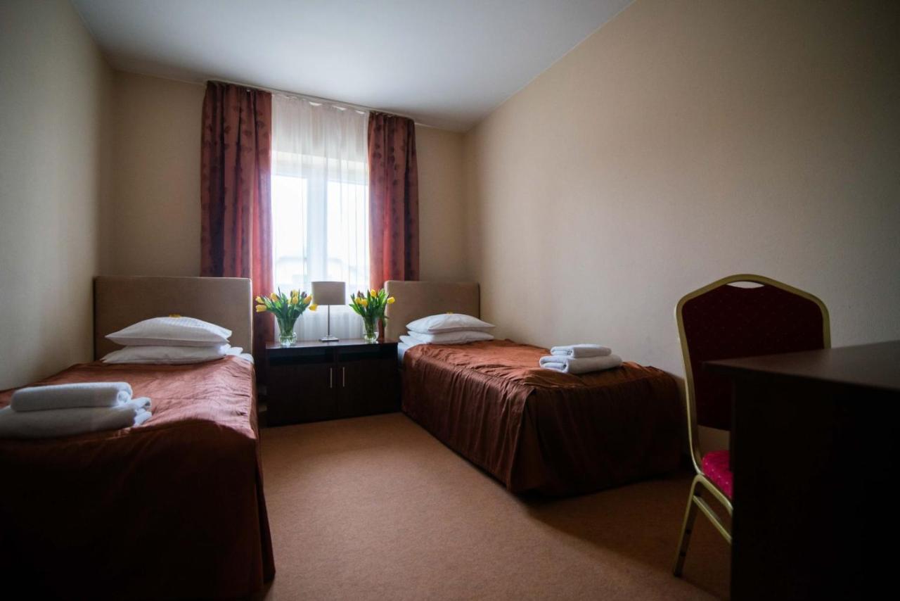 Hotel Marina Nielisz ภายนอก รูปภาพ