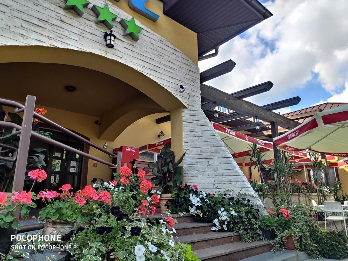 Hotel Marina Nielisz ภายนอก รูปภาพ