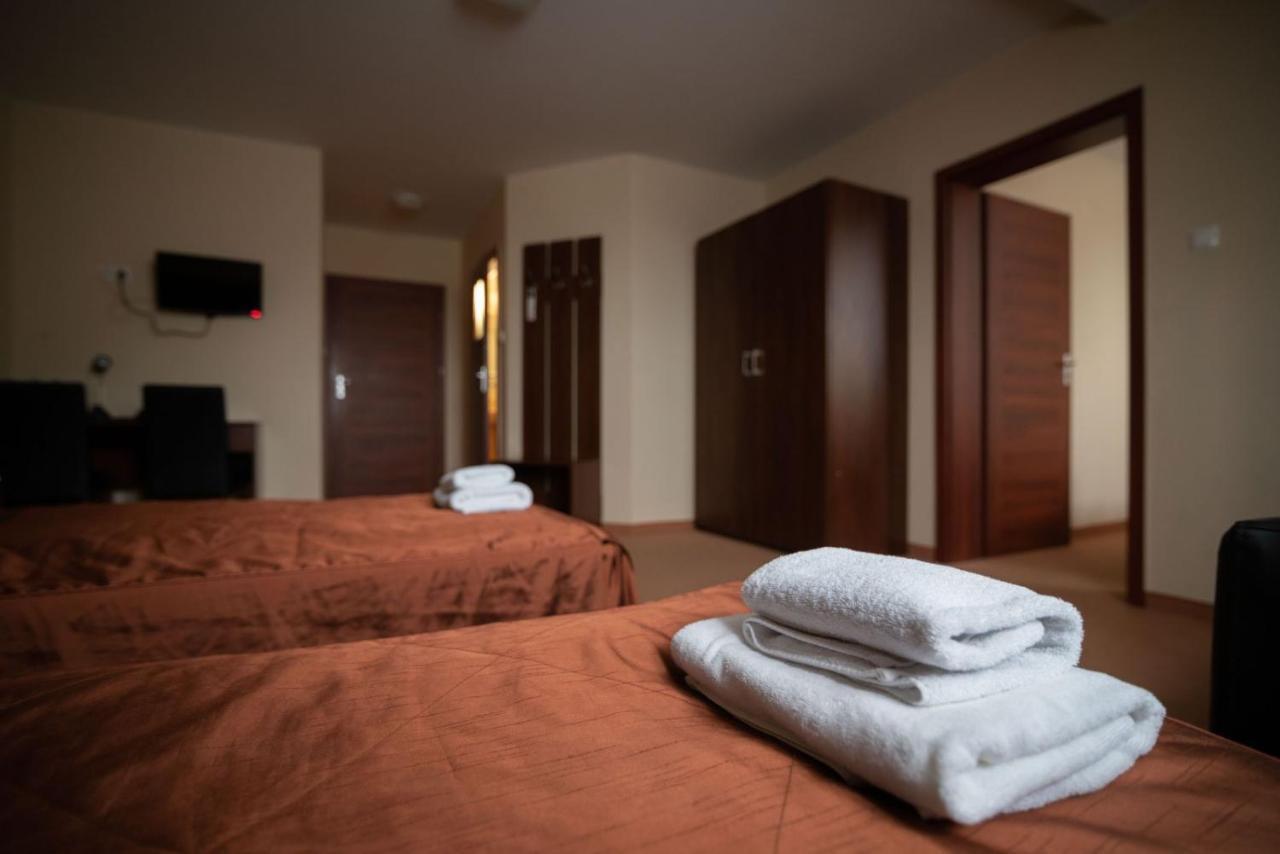 Hotel Marina Nielisz ภายนอก รูปภาพ