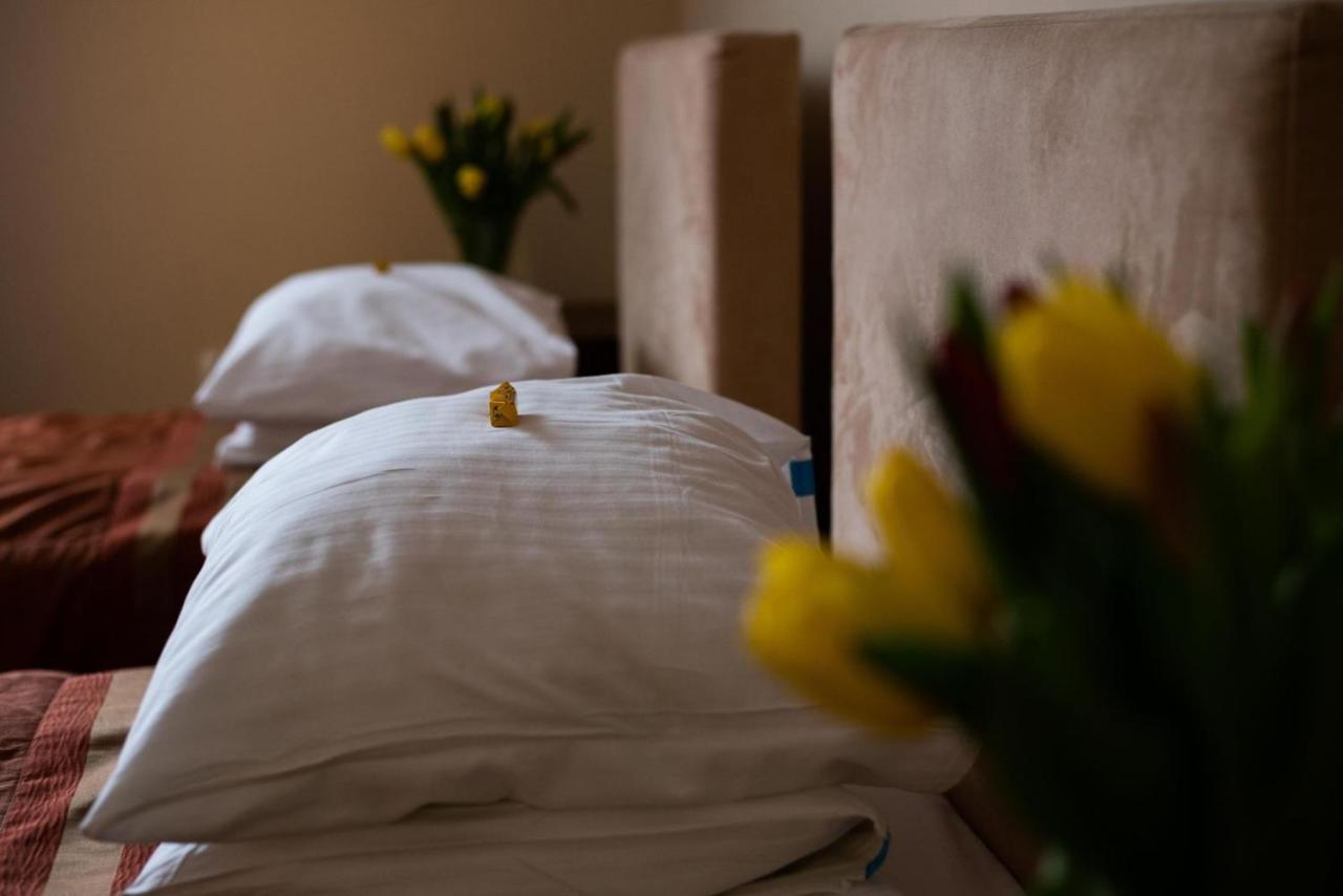 Hotel Marina Nielisz ภายนอก รูปภาพ